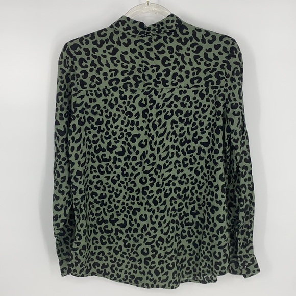 Midnight Sky Women's Green & Black Leopard Print Button-Down Shirt size Small - Picture 6 of 6